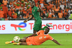 Planète (Afrique) - Total sponsor de la Coupe d’Afrique: «Le foot sert de paravent à l’exploitation»