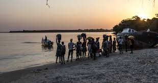 Planète (Guinée-Bissau/Afrique) - Au milieu de l'océan, l'archipel des Bijagos lance une bouteille à la mer pour sa survie