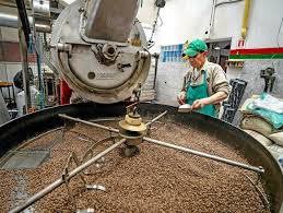 Planète - Café, chocolat, vin…:  Ces produits que le réchauffement climatique pourrait transformer en biens de luxe