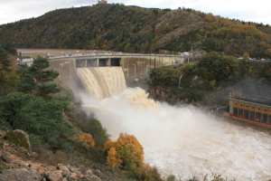 Algérie (Wilaya de Mostaganem) -  Le barrage de l'Oued Cheliff fait le plein