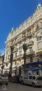 Le Boulevard de la Soummam : Le Cœur Haussmannien d'Oran