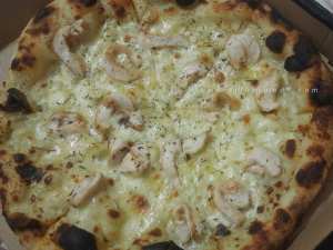 Pizza 4 fromages au poulet