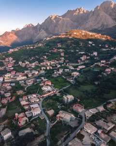 Assi Youcef (en kabyle : At Boughardan).