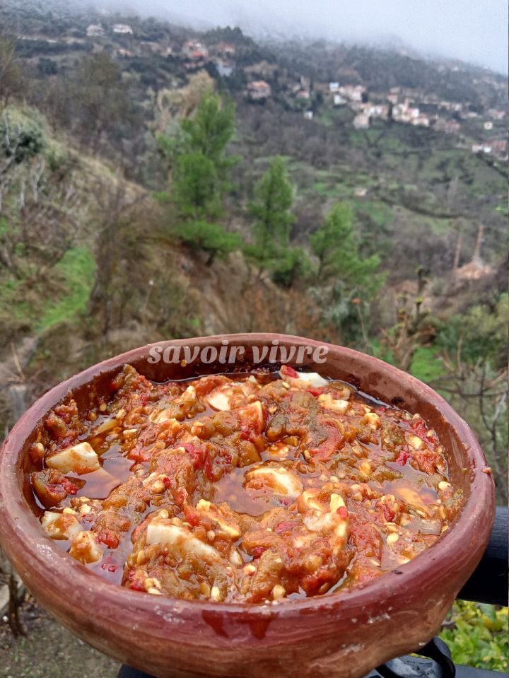 La Chlita kabyle traditionnelle – Thamadasth / Thazegzawth