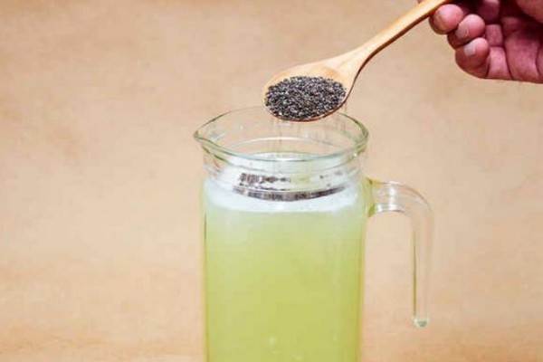 Eau de chia pour maigrir : la boisson naturelle qui aide à contrôler l’appétit et brûler les graisses