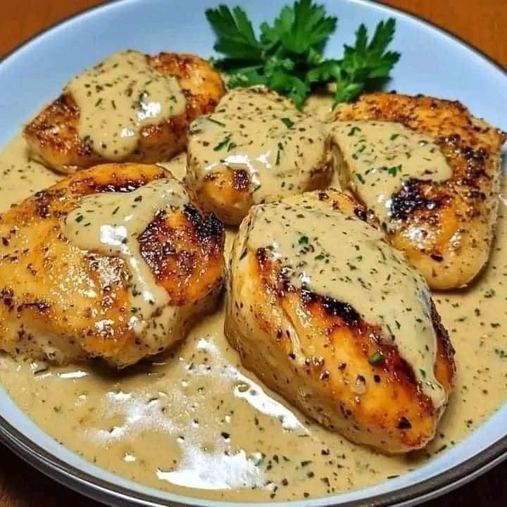 دجاج بالثوم الكريمي