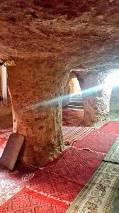 La mosquée souterraine d’El Mouwahidine, un lieu de résistance