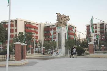 La bataille fait rage dans les coulisses                                    BOUIRA