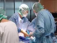 Chirurgie : la séparation des doigts de la main d'un enfant réalisée avec succès à Annaba