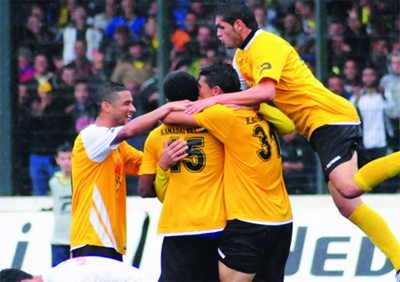 Ligue 1 : l'USMH et l'ESS confirment, le MCA dans un grand jour