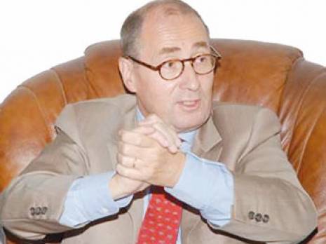 «L'Algérie ne doit pas s'exonérer de toute évolution»                                    Xavier Driencourt. Ambassadeur de France