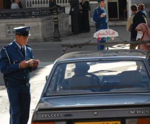 سائق يدهس شرطيا بالزي الرسمي وسط مدينة جيجل