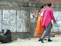 Une première semaine de campagne s'achève dans la région                                    Les citoyens indifférents aux discours des partis à Tizi Ouzou