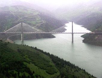 سد بني هارون بميلة يستقبل المنتخب الوطني للتجديف                                    5 ملايير سنتيم لإقامة هياكل رياضية به