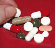 الإيقاع بشبكة لترويج الأقراص وحجز 5 آلاف قرص ريفوترين بوهران