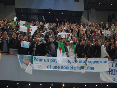 Le FFS milite «pour une véritable vie politique, loin de la logique de la violence»                                    Le secrétaire général du parti, Ali Laskri, dans un meeting à Mila