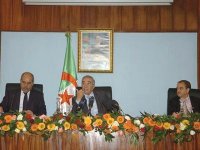 M. Ould Kablia tient une réunion avec les walis pour évaluer les actions du secteur