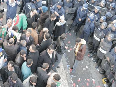 Quand la CNCD voulait chasser le pouvoir...