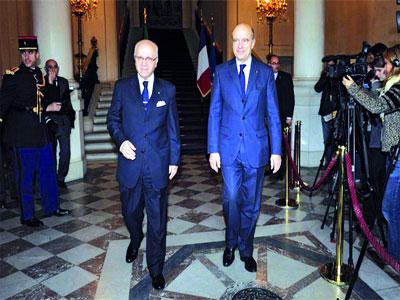 2012, une année emblématique pour la mémoire et l'espoir                                    Rencontre Mourad Medelci-Alain Juppé