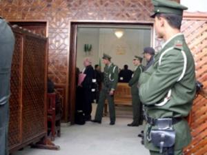 حبس موظفة تلقت رشوة بسيدي بلعباس