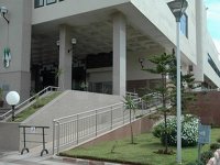 L'accessibilité des handicapés aux édifices publics exigé pour l'obtention du permis de construire