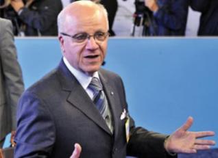 Alger souhaite que la Syrie accepte l'envoi d'observateurs arabes