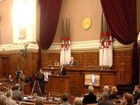 Cas d'incompatibilité avec le mandat parlementaire : appel à définir les délais pour le remplacement de l'élu démissionnaire