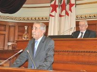 La loi électorale ne peut à elle seule apporter les solutions aux problèmes institutionnels (Ould Kablia)