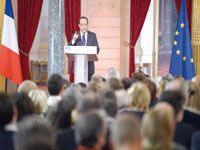 Visite de François Hollande à Alger en Décembre                                    Un voyage préparé avec beaucoup de soins