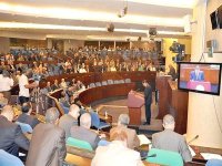 PLF : les députés appellent à l'édification d'une économie hors hydrocarbures