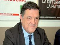 Le député européen Pier Antonio PANZERI à liberté                                    'J'espère un débat franc avec la partie algérienne'