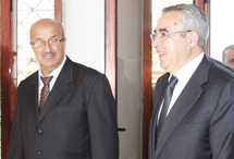 Quand les élus de Mostaganem tendent la main aux pieds noirs !                                    UNE DELEGATION DE L'APC DE MOSTAGANEM EN VISITE A PERPIGNAN