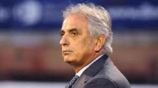 حليلوزيتش سيتابع غلام وبلفوضيل ويريد استدعاء أربعة لاعبين في كل منصب خلال معسكر جنوب إفريقيا قائمة 23 لاعب النهائية صداع في رأسه