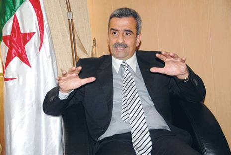 les dirigeants qui ne respectent pas les statuts sont hors la loi                                    Mohamed Tahmi. Ministre de la Jeunesse et des Sports