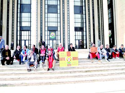 Le régime indemnitaire des travailleurs de l'Education révisé                                    Les syndicats non satisfaits