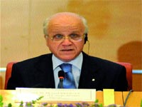 Medelci révèle que 10 000 terroristes se sont rendus                                    LE MAE EVOQUE L'EXPERIENCE ALGERIENNE AU SYMPOSIUM DE L'ONU SUR LE TERRORISME