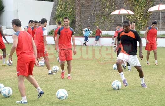 CAB : Laser et fumigènes dans les gradins, le Chabab reçoit un avertissement avant sanction