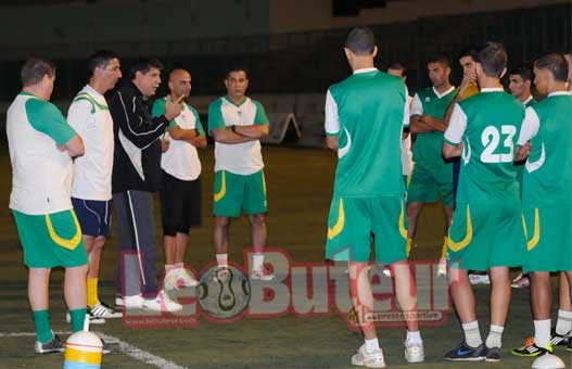 JSK : Ighil : «Je veux en face de moi des joueurs bosseurs, attentifs et réceptifs»