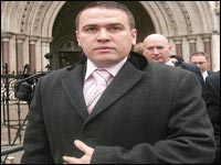 Contacts officiels entre les Etats-Unis et l'Algérie pour annuler son mandat d'arrêt                                    Raissi appelle Bouteflika à faire usage de son poids diplomatique près du gouvernement US