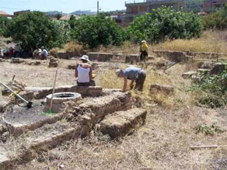 Archéologie : Une équipe du CNRPAH en mission d'exploration à Kef-Dahmouni                                    Tiaret : les autres articles