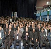 Du démarrage timide à l'emballement, les partis politiques tentent de séduire l'électorat