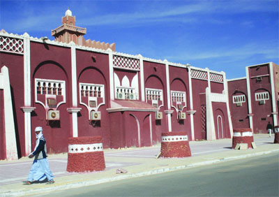 Chercher des réponses aux problèmes de Tamanrasset et Adrar