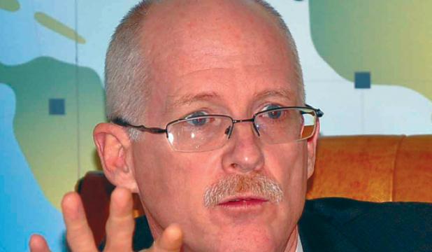 السفير الأمريكي يزور المنطقة الصناعية بسكيكدة                                    النقيب الوطني لمنظمات المحامين يهدد بالمقاطعة الشاملة والمفتوحة :