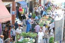 تحويل منطقة خضراء بالطارف إلى سوق للخصر والفواكه                                    سكان سيدي قاسي ببلدية بن مهيدي يحتجون