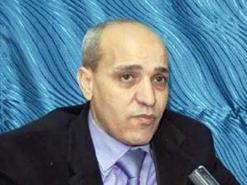 أطراف تتهم نزار بالمناورة على حساب مصلحة الفريق                                    يطالبونه بترسيم انسحابه من شباب باتنة