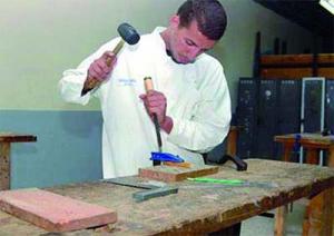 4 300 nouveaux postes de formation ouverts