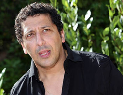 « Prochainement, une tournée en Algérie »                                    L'humoriste smaïn l'a annoncé: