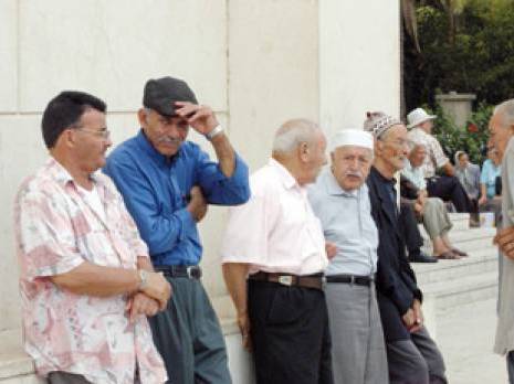 50% des retraités perçoivent des pensions inférieures au SNMG                                    Leurs conditions sociales sont des plus défavorables