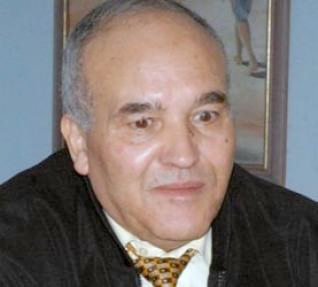 L'intellectuel et le journaliste dans la société                                    CONTRIBUTION