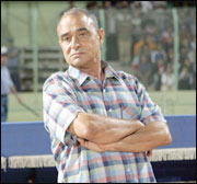 Ligue 1 / La série ne va pas s'arrêter là                                    Mansour Hadj, le 6e «fusible» qui saute